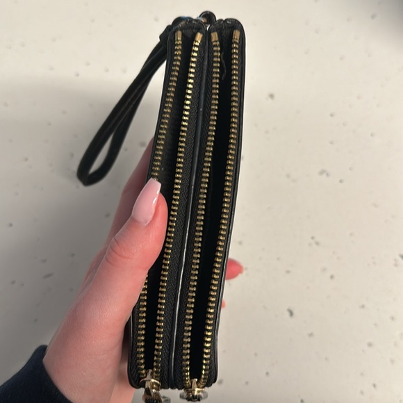 Coach Wristlet / Clutch - Picture 6 of 8